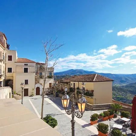 3 Bedroom Amazing In S, M, Di Castellabate * Santa Maria di Castellabate